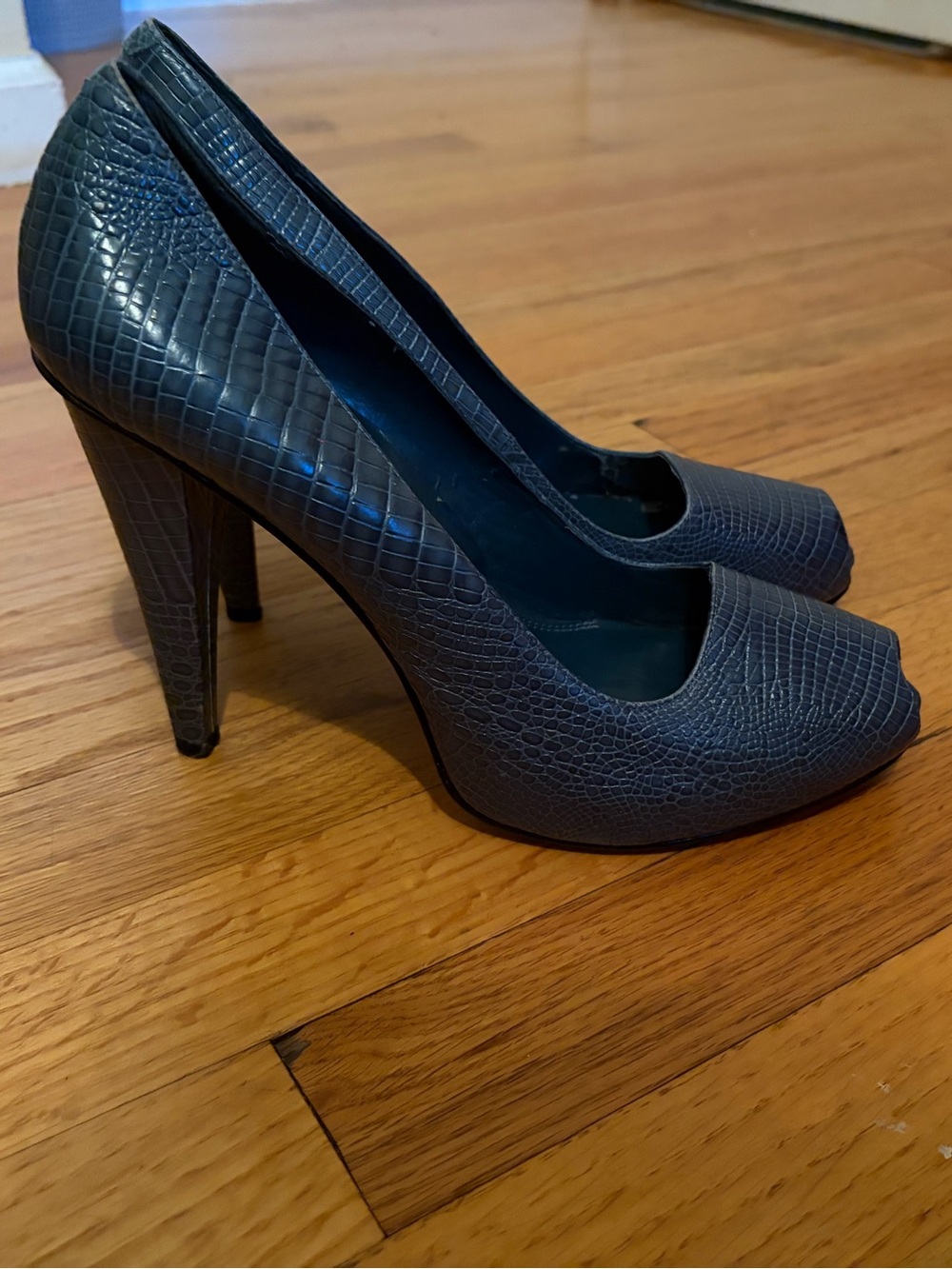 Enzo Angiolini Navy Textured Peep-Toe High Heels